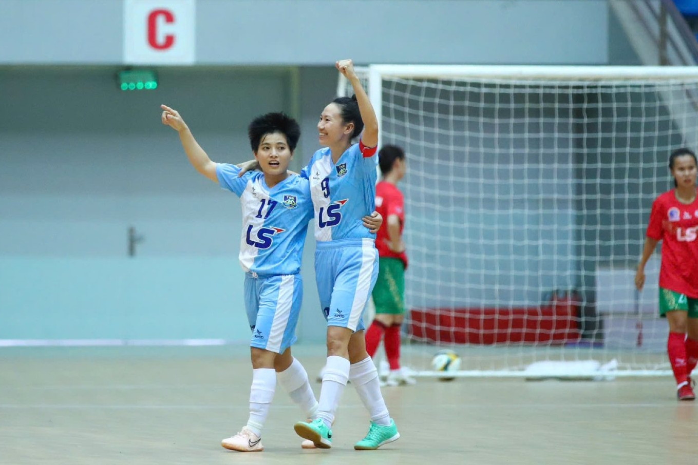 Giải futsal nữ VĐQG 2024: Thái Sơn Nam TPHCM độc chiếm ngôi đầu