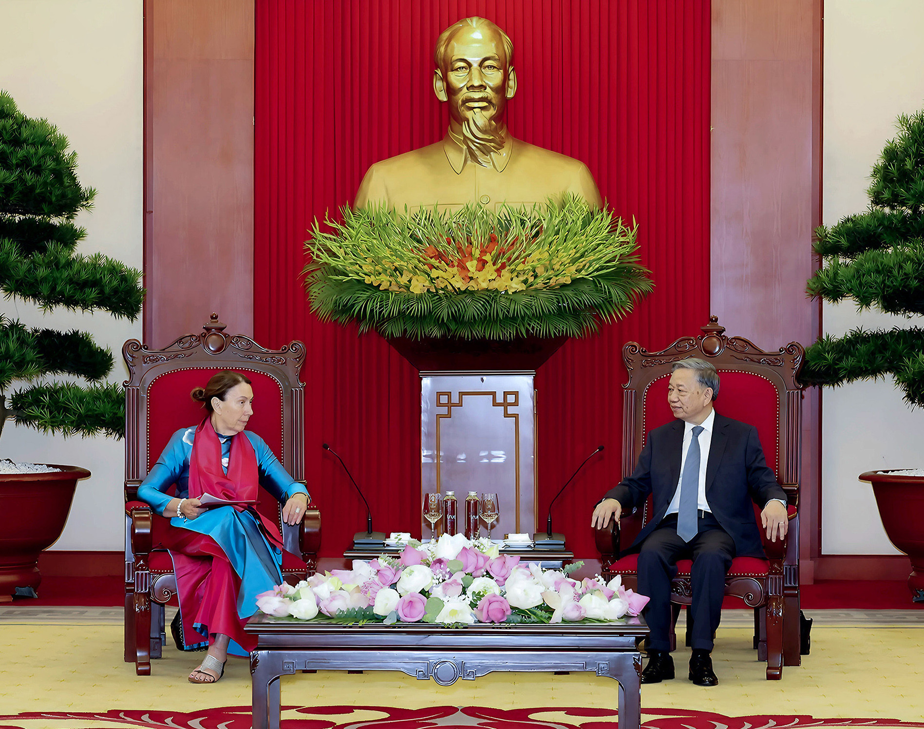 img c5d690a574a2 1 3754.jpg