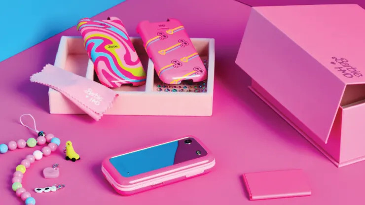 108026436 1724843852777 HMD_Barbie_Phone_Unboxed.PNG.jpeg