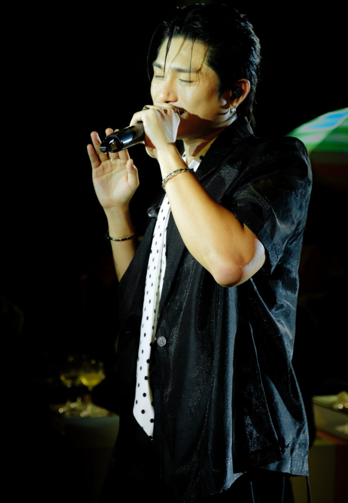 batch_ddE SSMI7856.jpg