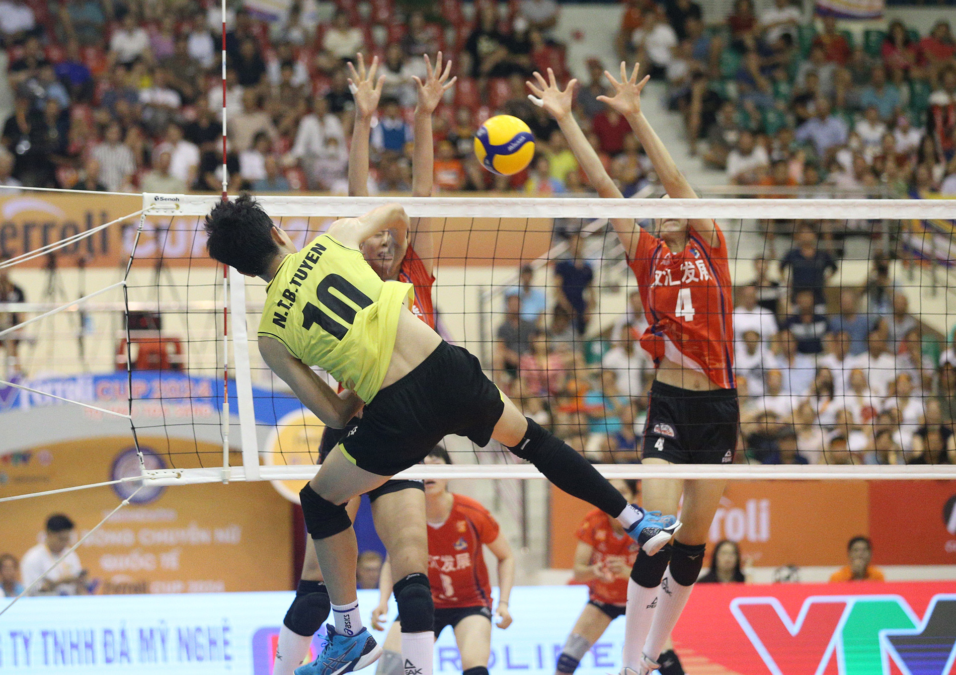 chuyen nu viet nam vtv cup 13.JPG