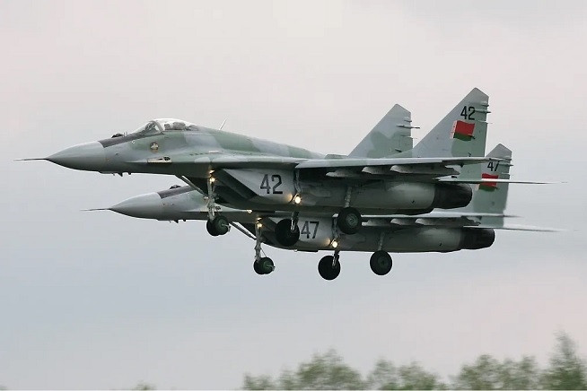 Rộ tin tiêm kích Belarus lần đầu truy đuổi, bắn hạ UAV Nga bay vào không phận