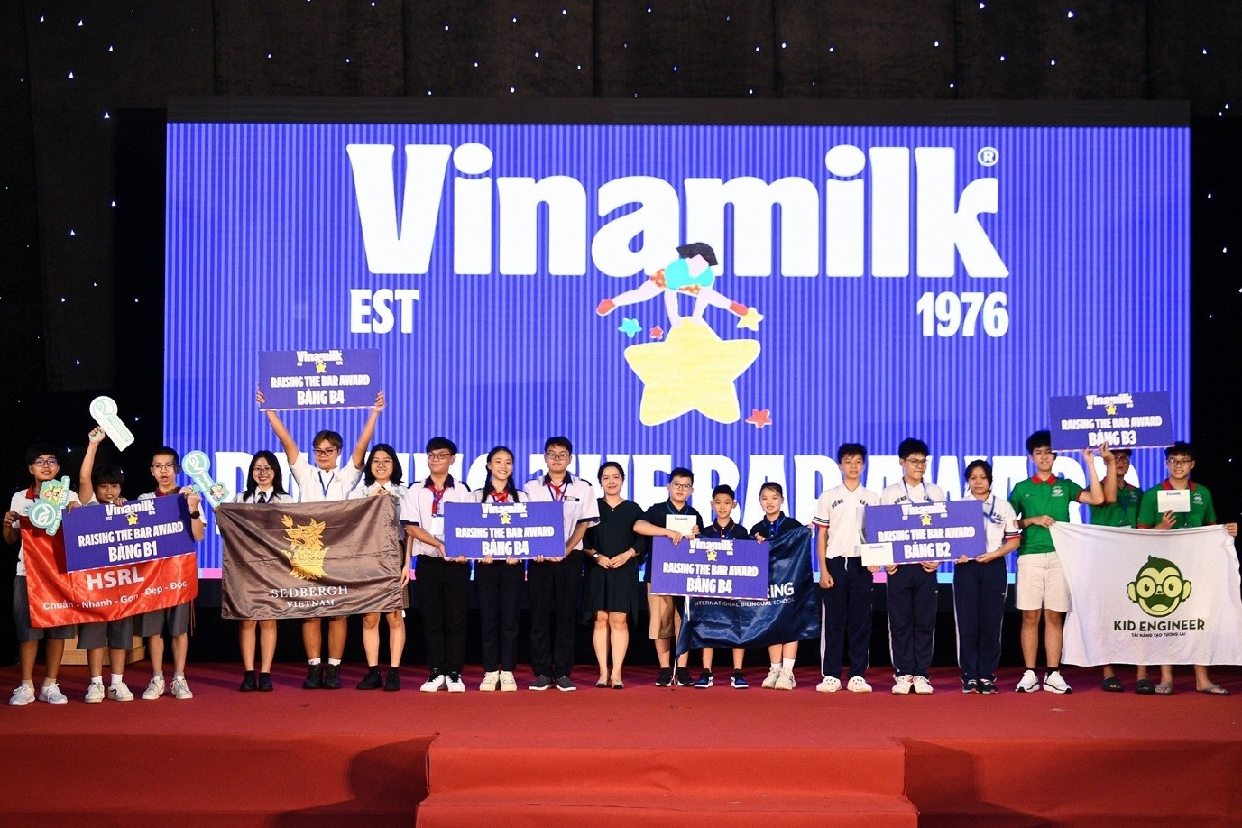 Vinamilk trao giải đặc biệt cho dự án vì môi trường tại Robotacon WRO 2024