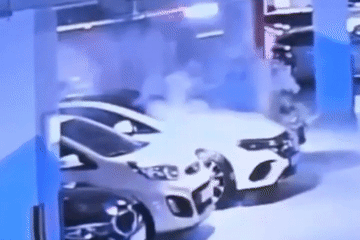 Xe điện Mercedes-Benz bất ngờ bốc cháy dữ dội khi đang đỗ trong hầm chung cư
