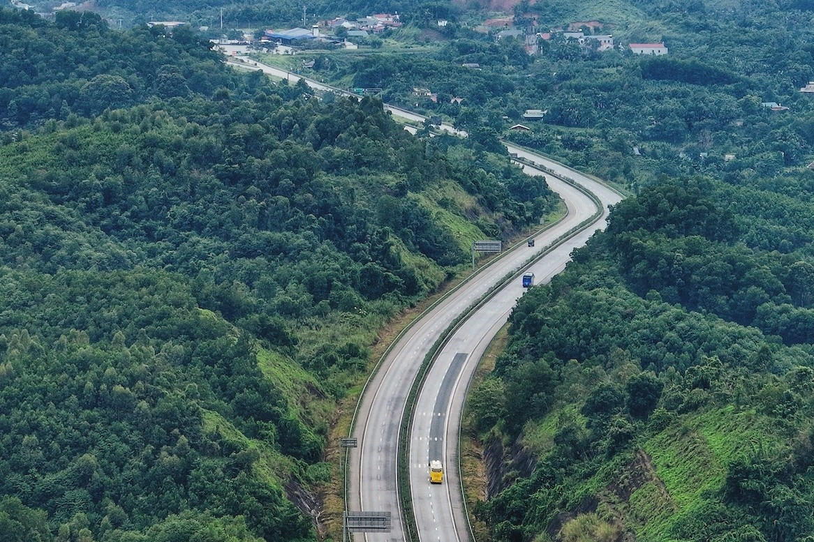 Vì sao đề xuất tốc độ tối đa 60km/h với một số đoạn cao tốc?