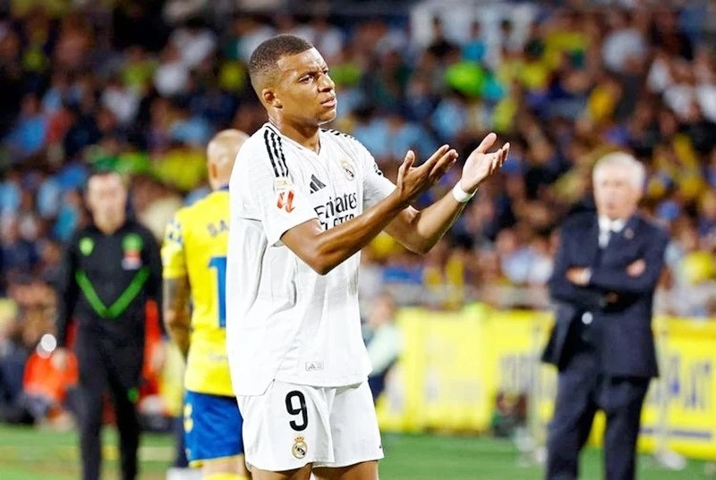 kylian mbappe las palmas.jpg