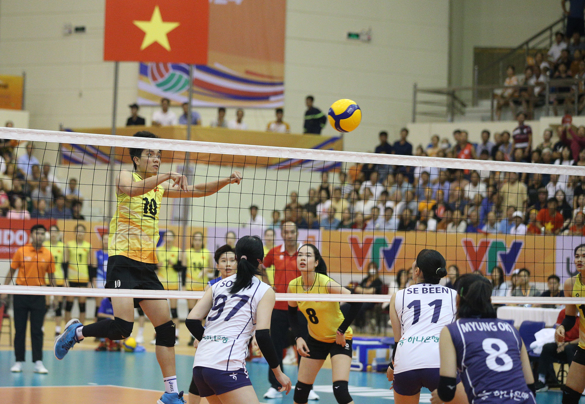 tuyen bong chuyen nu viet nam vtv cup 10.JPG