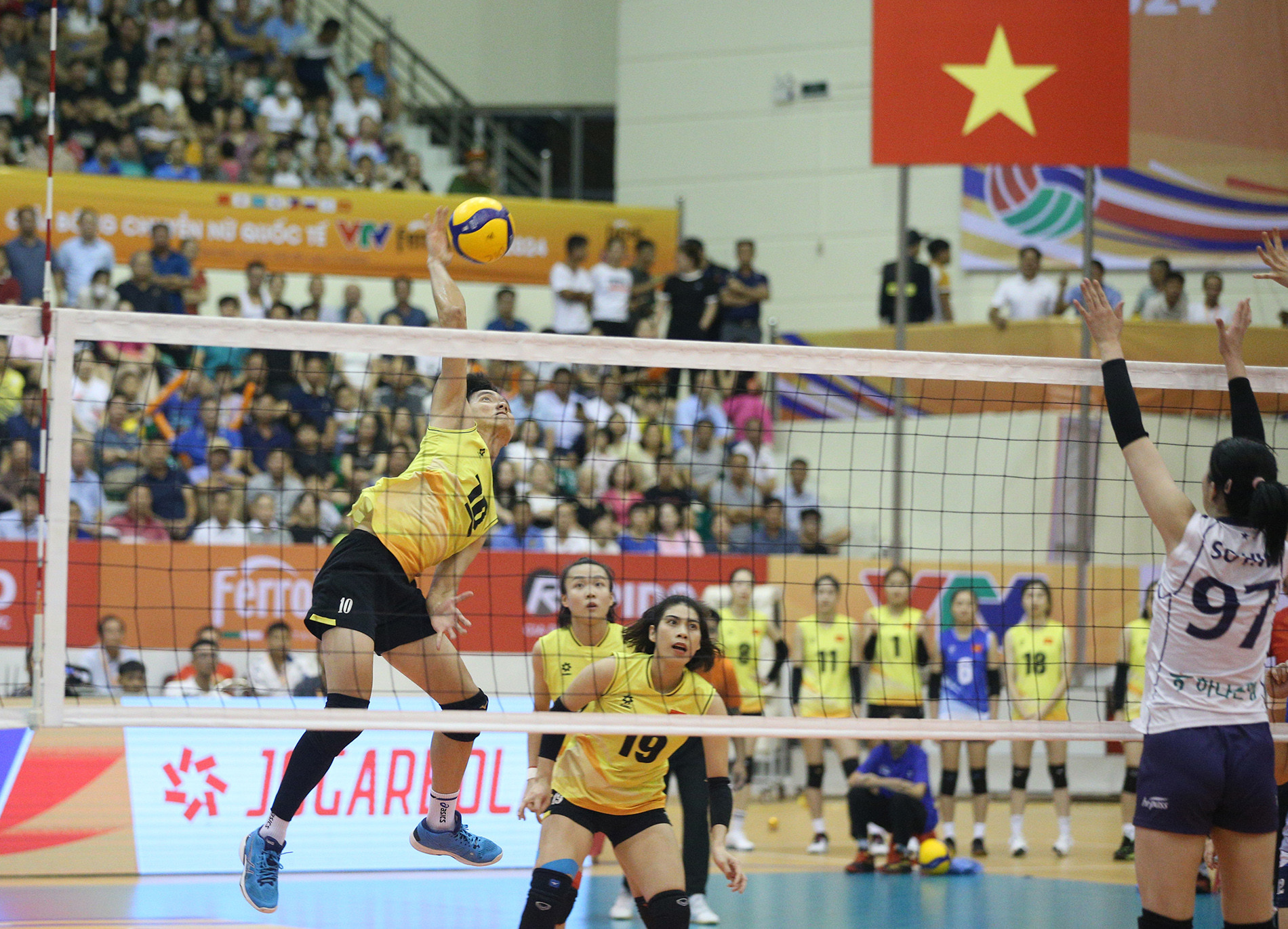 tuyen bong chuyen nu viet nam vtv cup 11.JPG