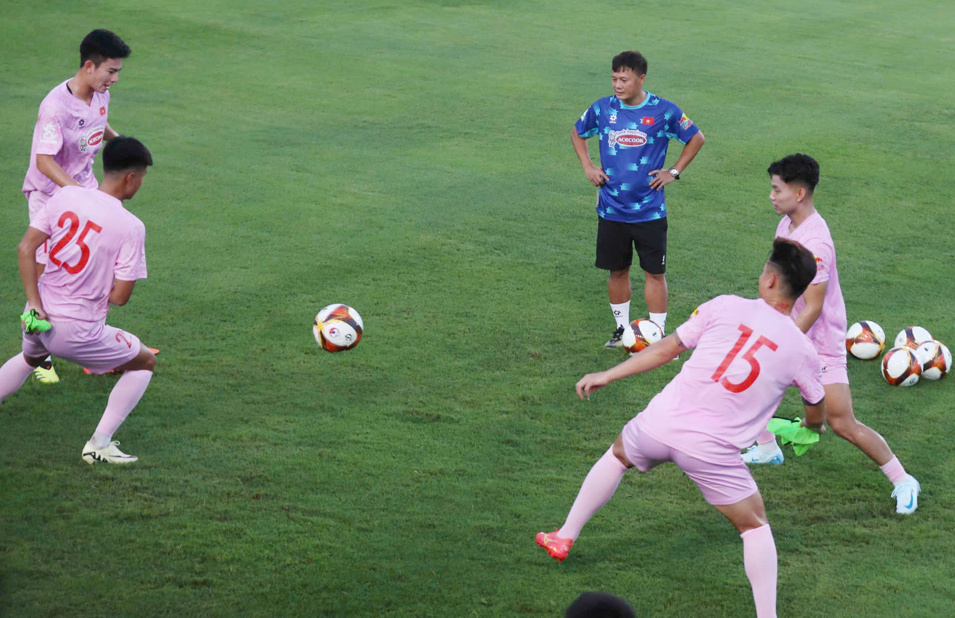 tuyen viet nam 10.jpg