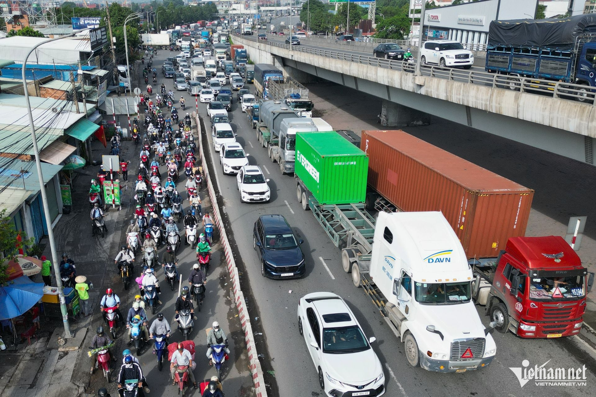 W-ket xe quoc lo2.jpg