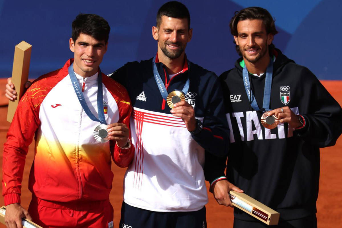 Djokovic Alcaraz Olympic.jpg
