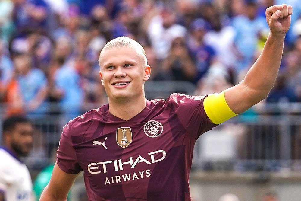 Haaland lập hat-trick, Man City thắng tưng bừng Chelsea