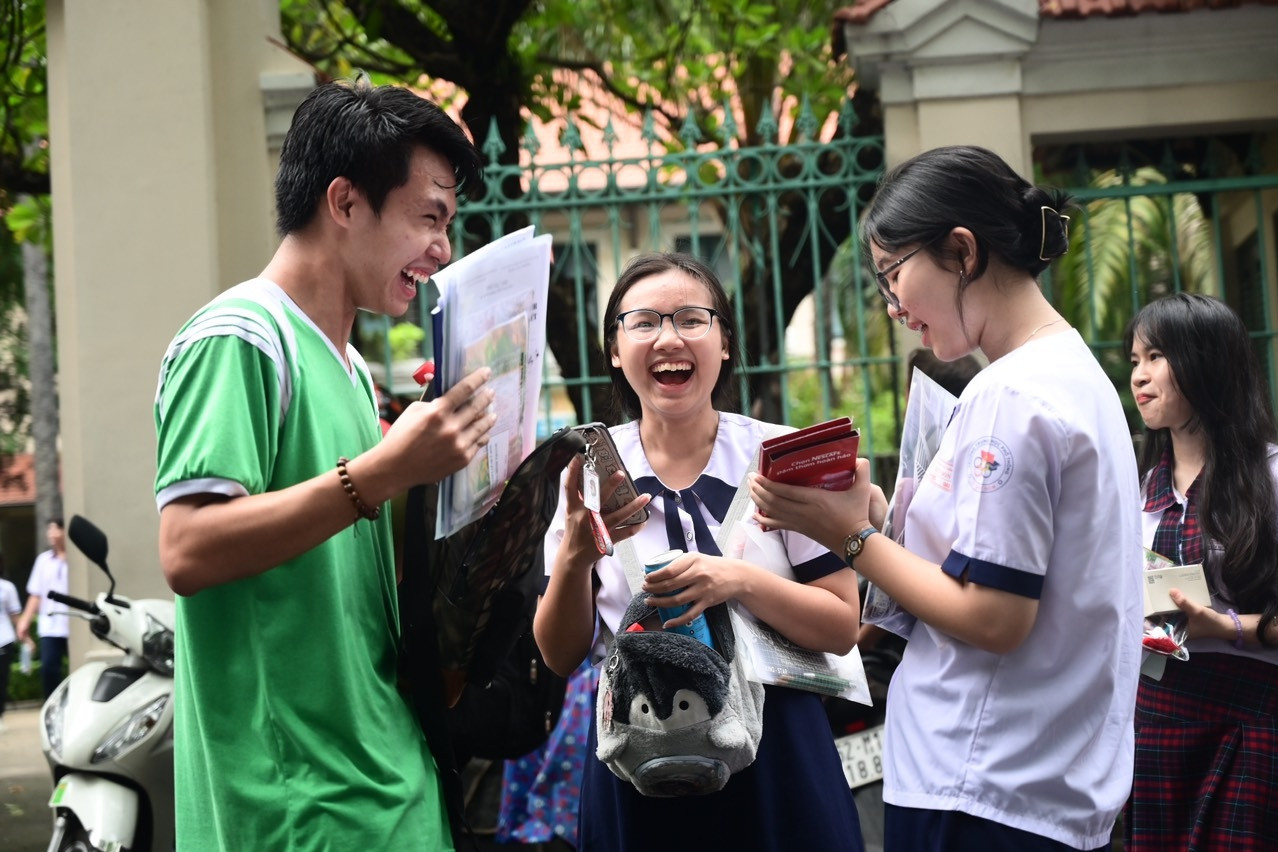 42.000 thí sinh 'chen chân' xét tuyển, điểm chuẩn Trường ĐH Công nghiệp TPHCM tăng