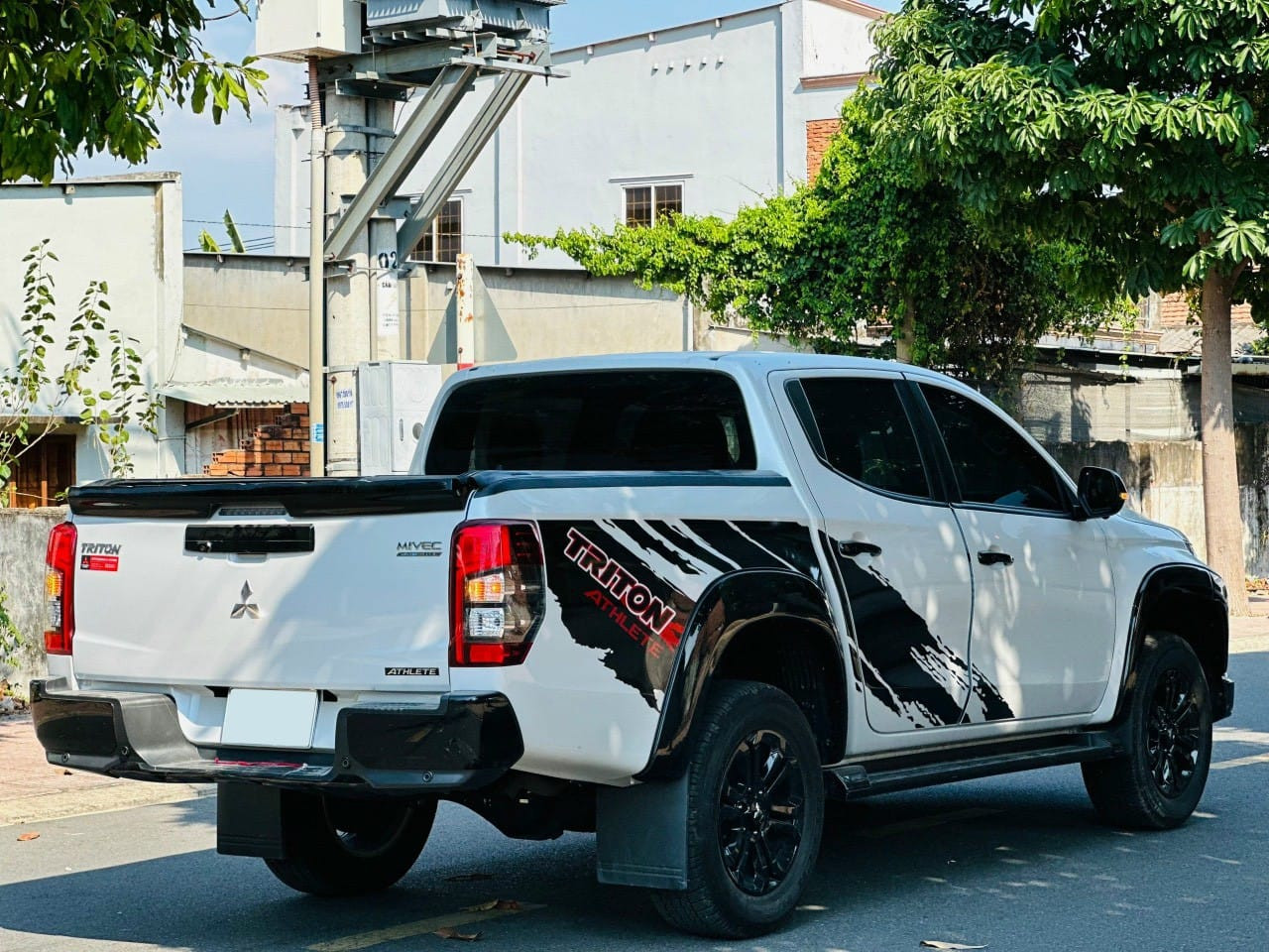 mitsubishi triton athlete 3.jpg