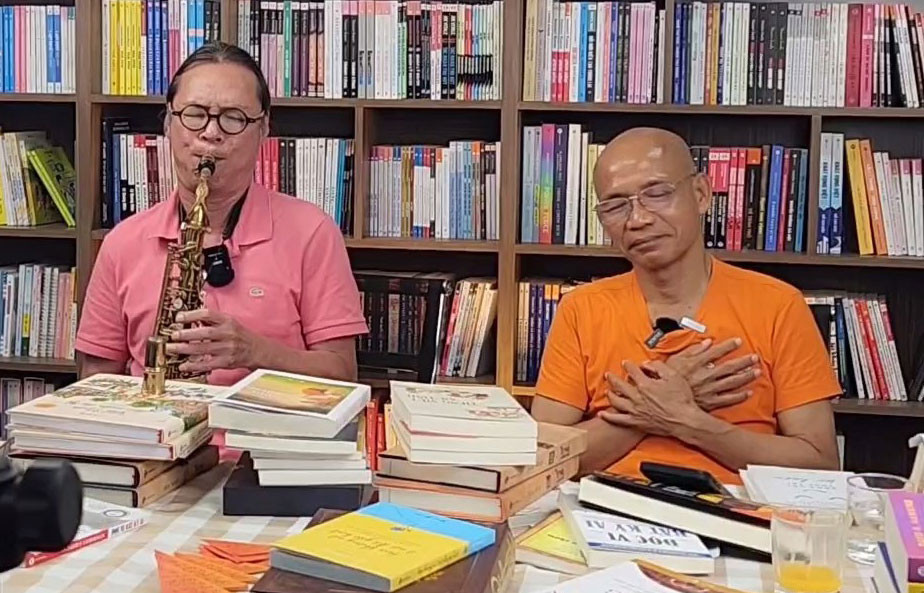 thaihabooks1.jpg