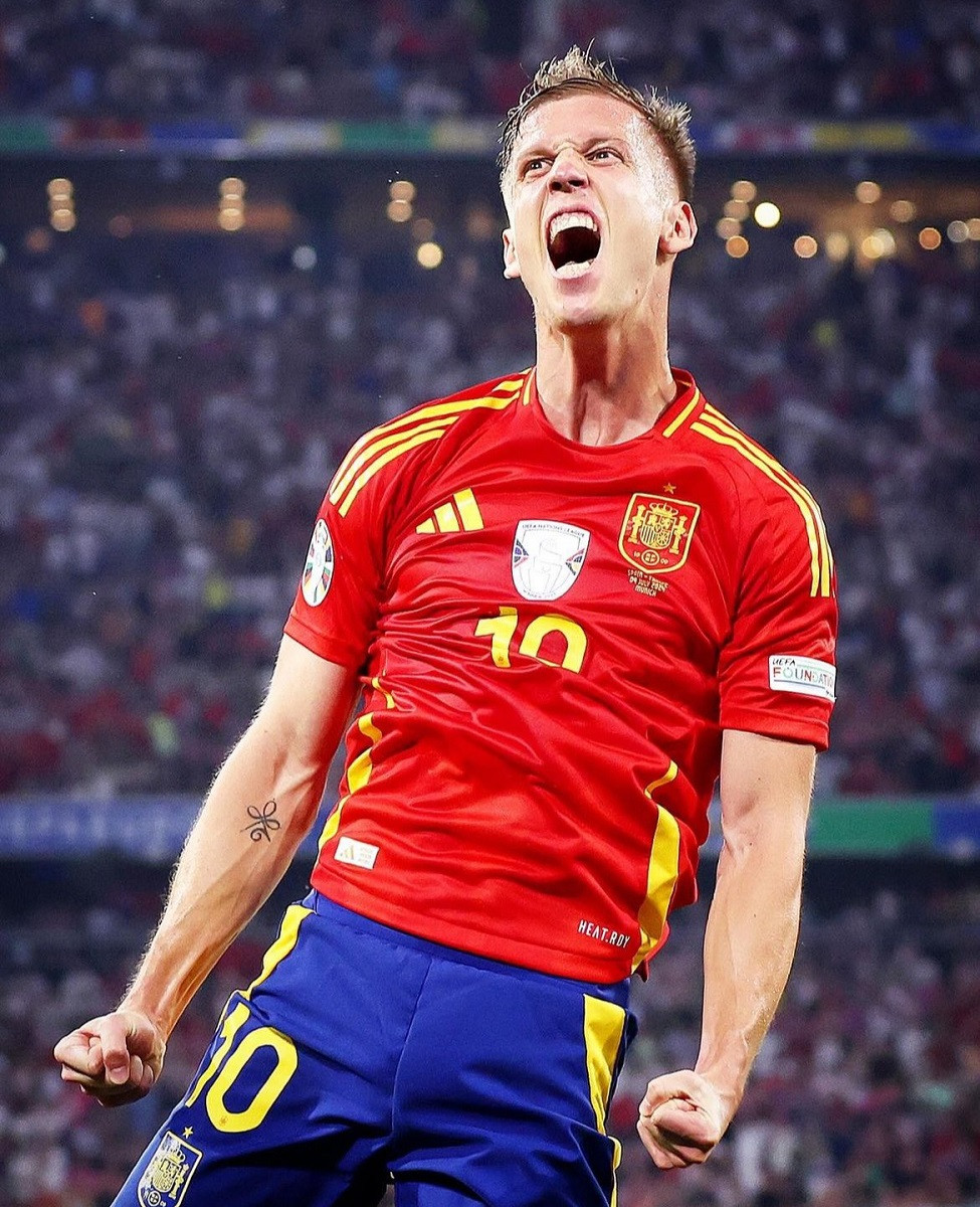 Dani Olmo 10.jpg