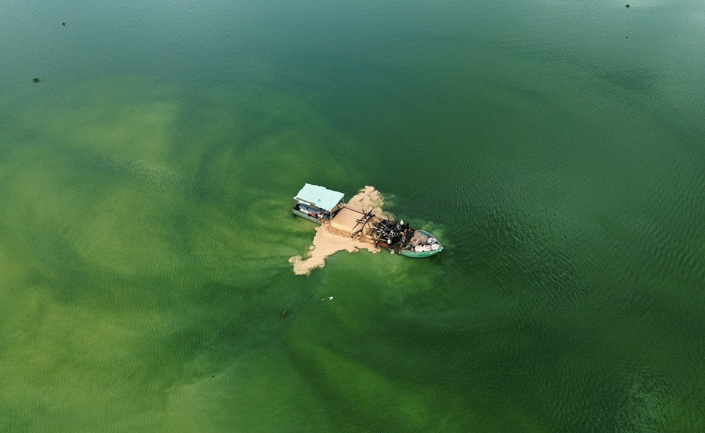 hút cát hồ Dầu Tiếng (5).jpg