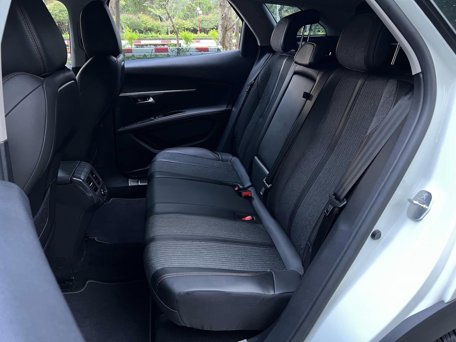 peugeot 3008 cu 1.jpg