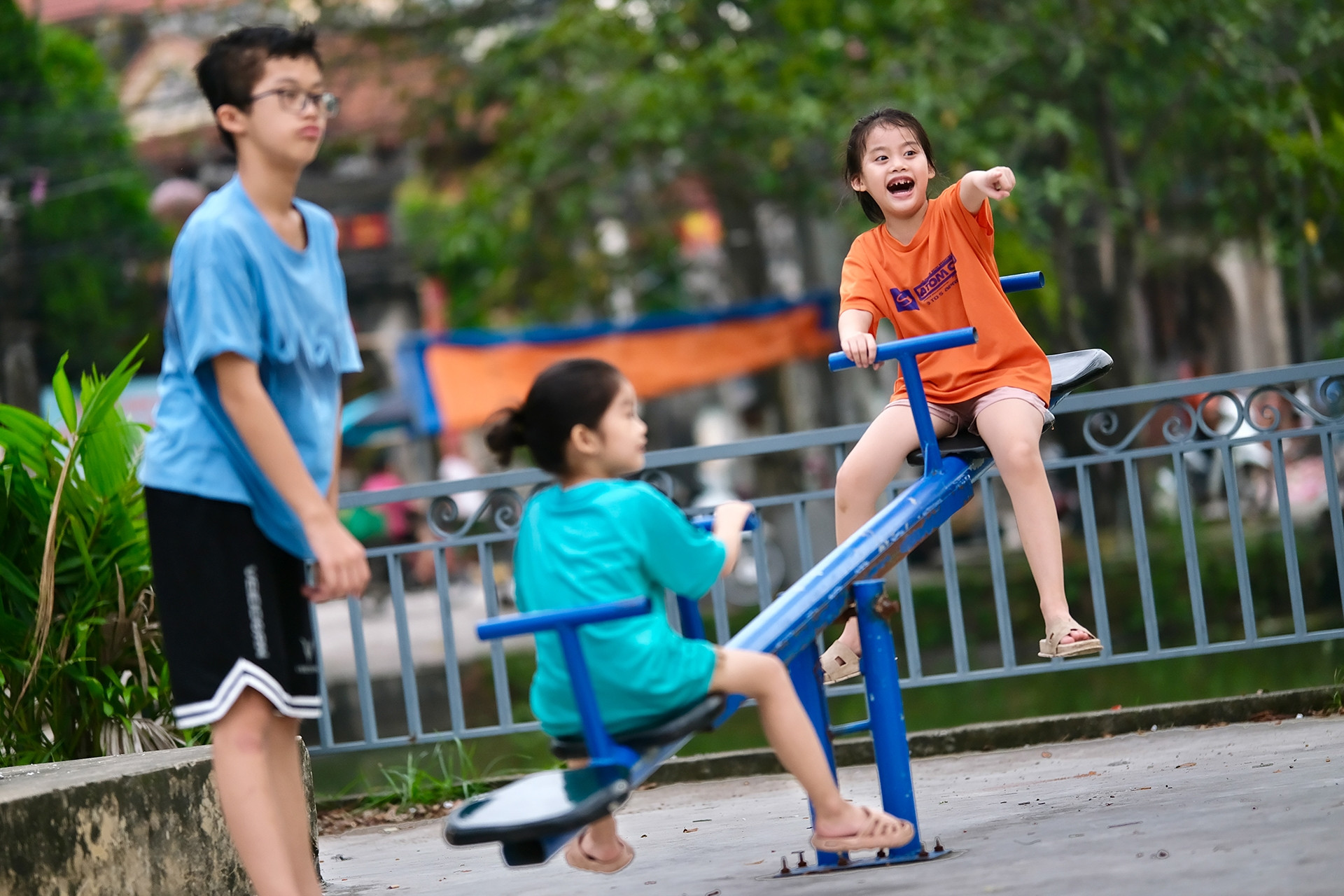 Vẻ đẹp yên bình ở làng quê nông thôn mới Trường Yên