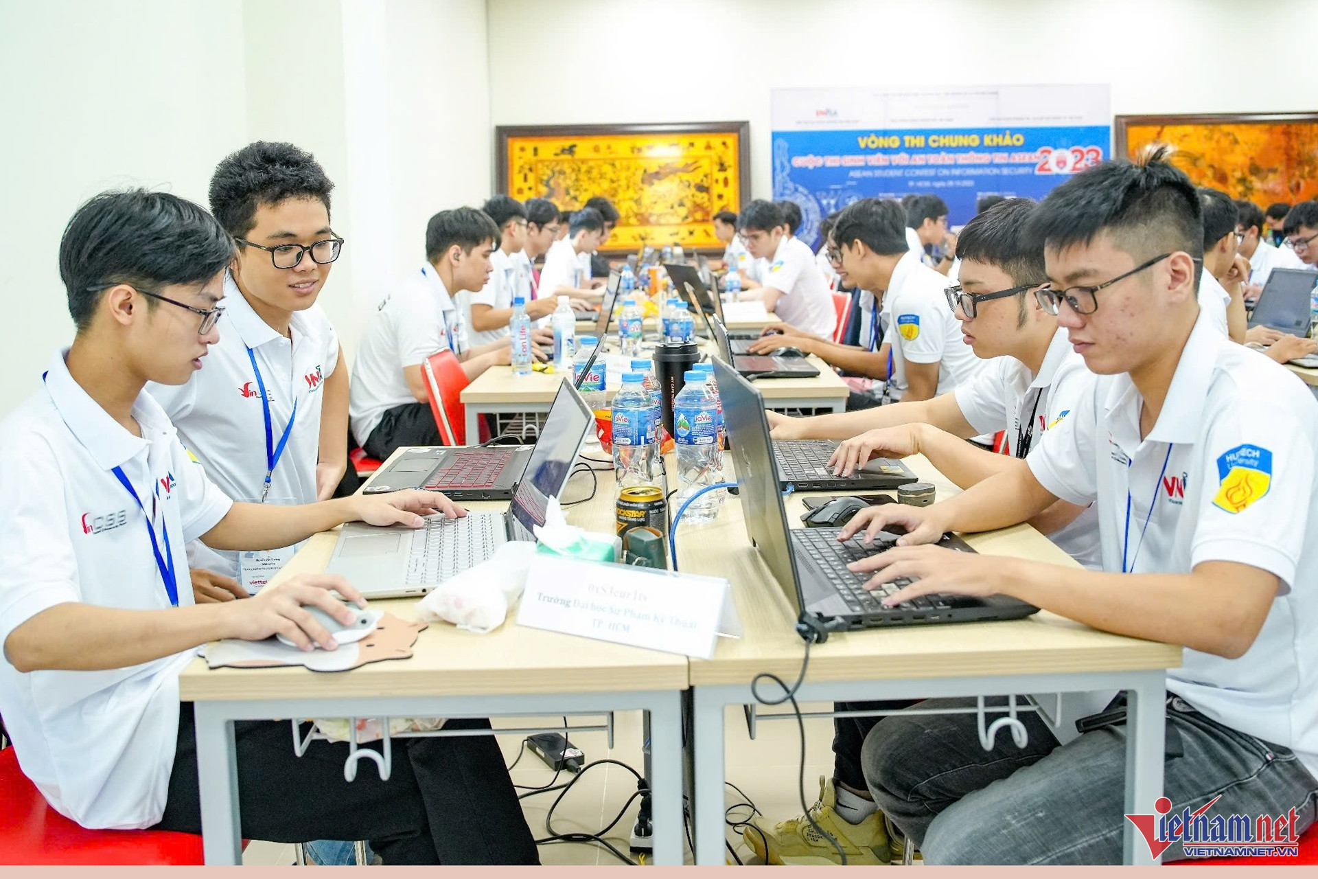 W-sinh vien an toan thong tin 2024 1.jpg