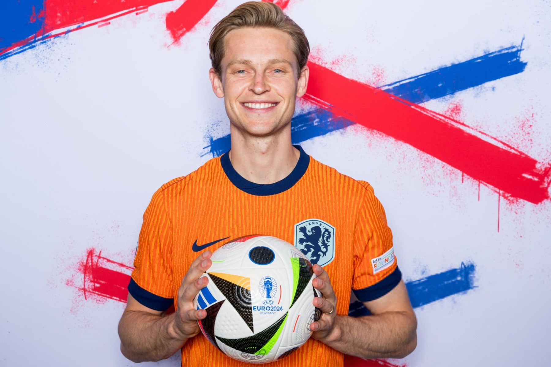 Tin chuyển nhượng 8/8: MU ký De Jong, Liverpool sắp có Zubimendi