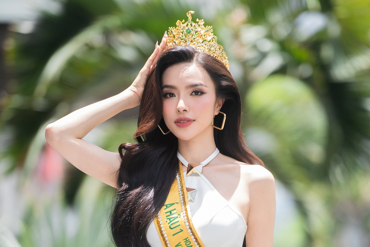 Á hậu Miss Grand Vietnam Hạnh Nguyên: Mẹ là giáo viên tiểu học, cha dạy ĐH Đồng Tháp