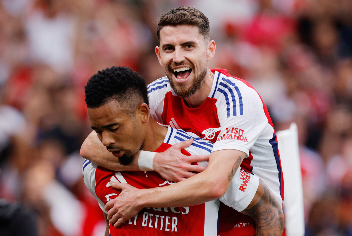 Arsenal đè bẹp nhà vô địch Bundesliga Arsenal