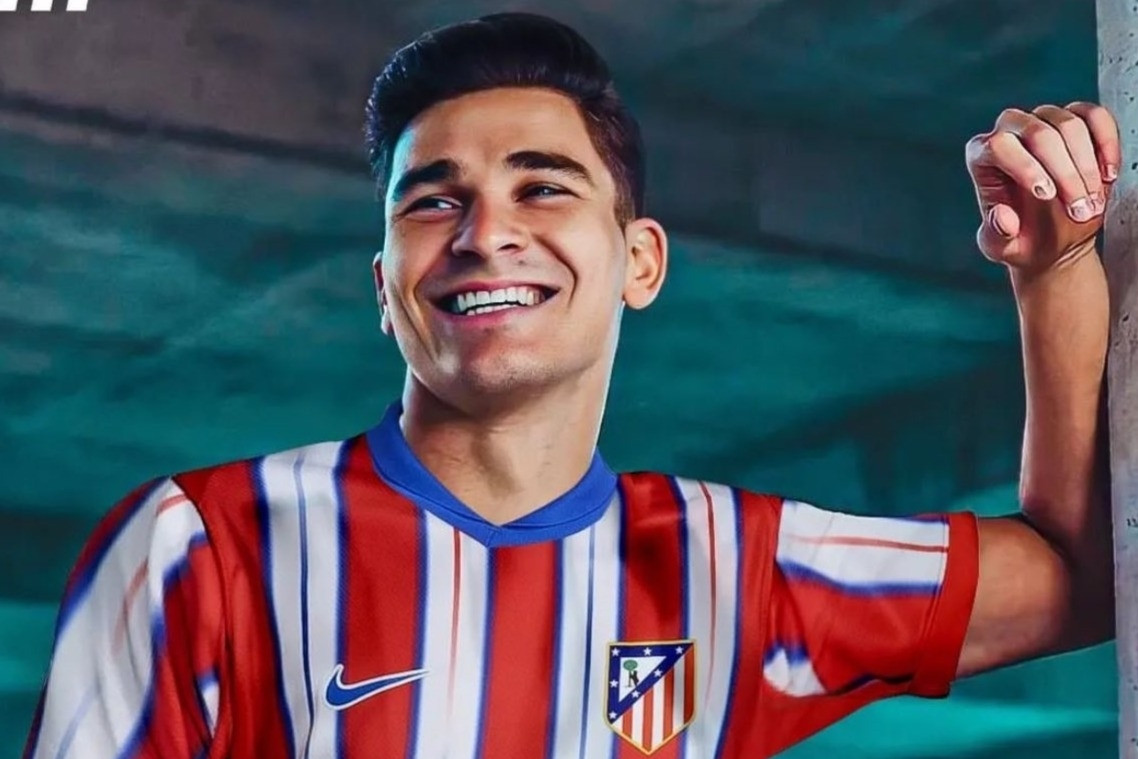 Julian Alvarez không hài lòng về lương, hoãn ký Atletico Madrid