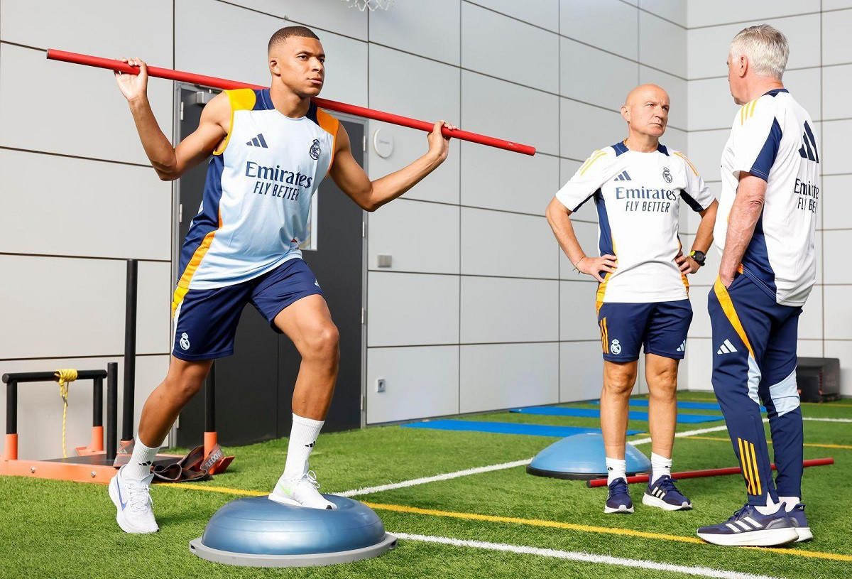 kylian mbappe real madrid 7.jpg