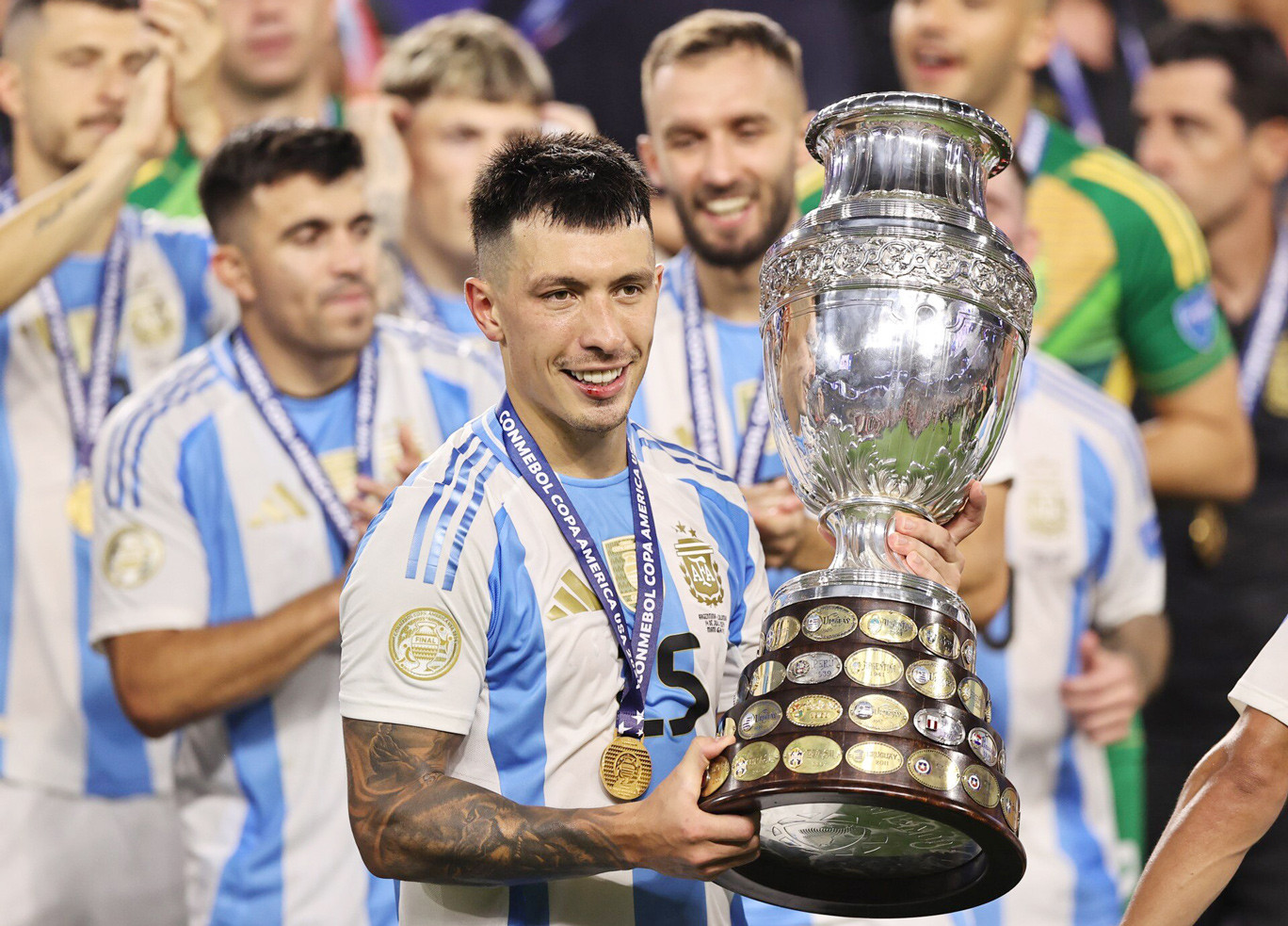 MU Garnacho Lisandro