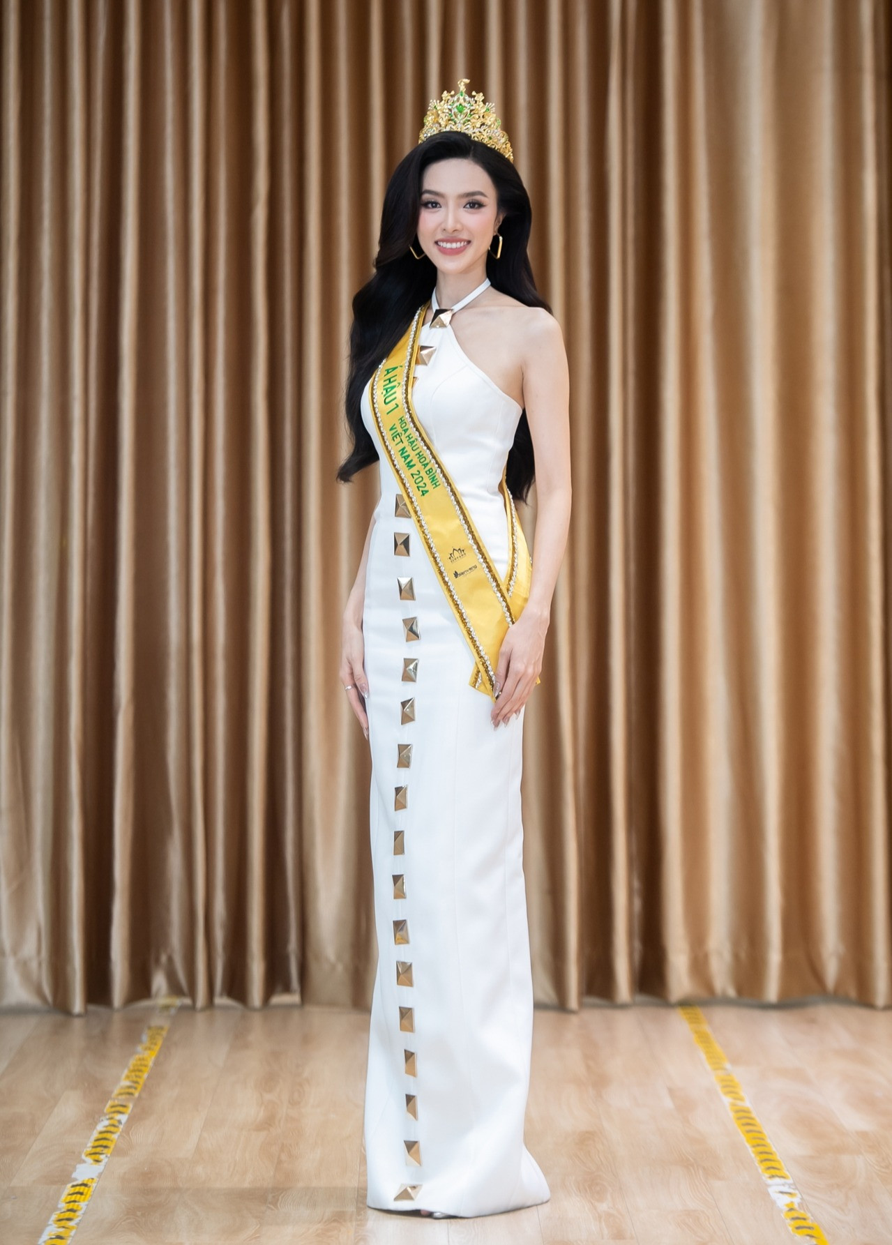 Phan Lê Hạnh Nguyên8.jpg