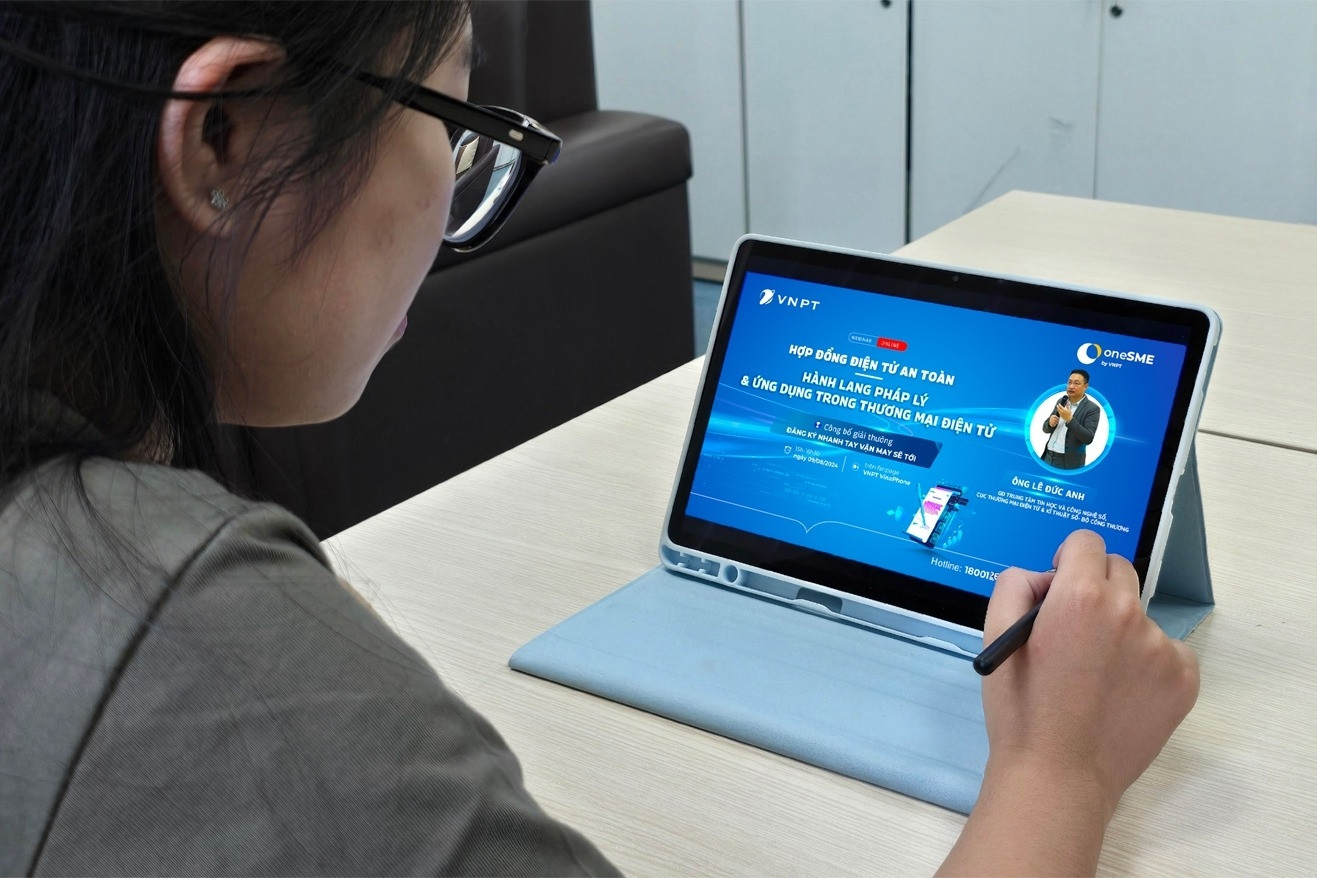 VNPT VinaPhone tổ chức livestream chia sẻ về hợp đồng điện tử an toàn