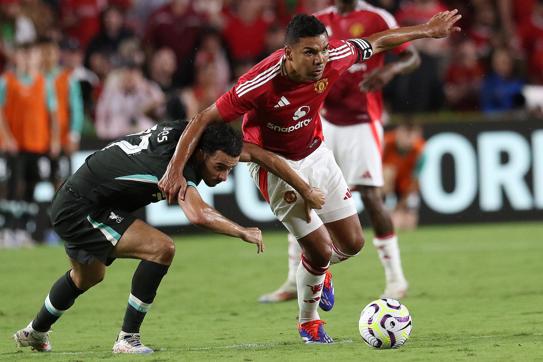 Casemiro MU Betis.jpg