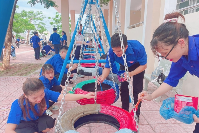 Đoàn viên, thanh niên Bình Thuận góp sức xây dựng nông thôn mới, đô thị văn minh