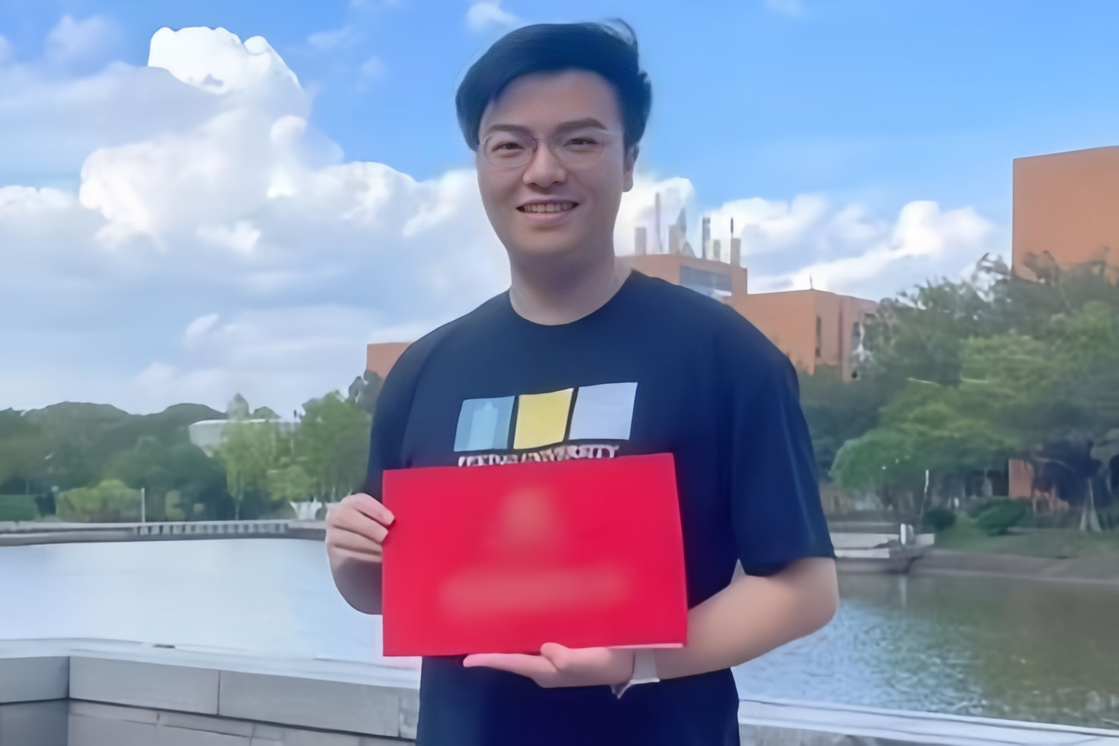 Nam sinh được học thẳng tiến sĩ khi 22 tuổi, thời sinh viên lập công ty riêng