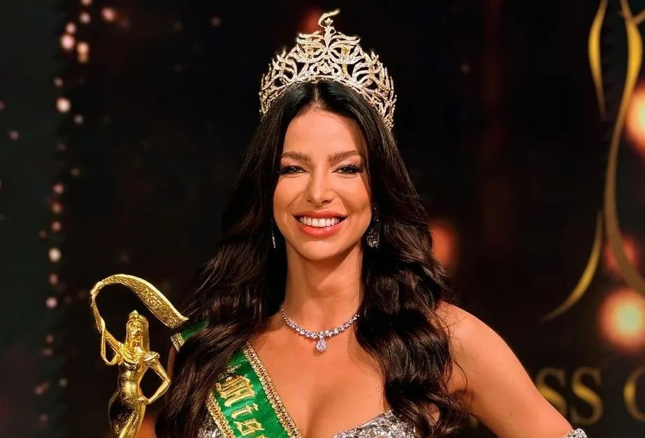 Siêu mẫu cao gần 1,9m đăng quang Miss Grand Brazil 2024