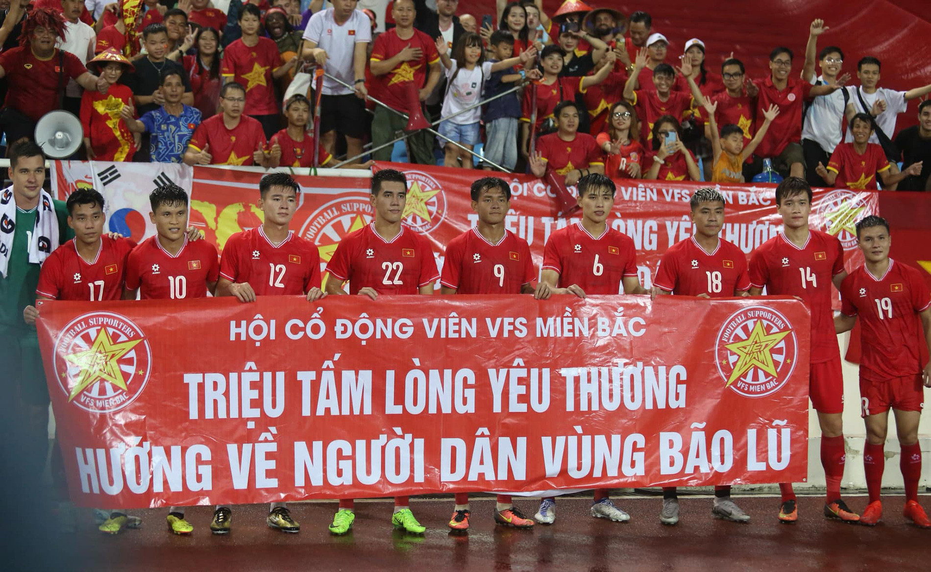 tuyen viet nam 1.jpg