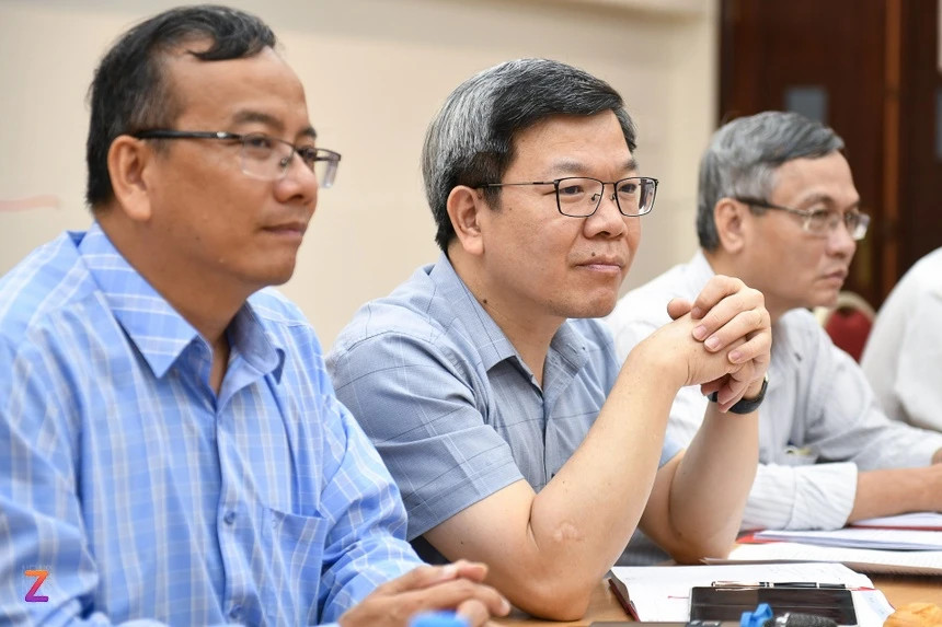 ban tuyen giao anh 6