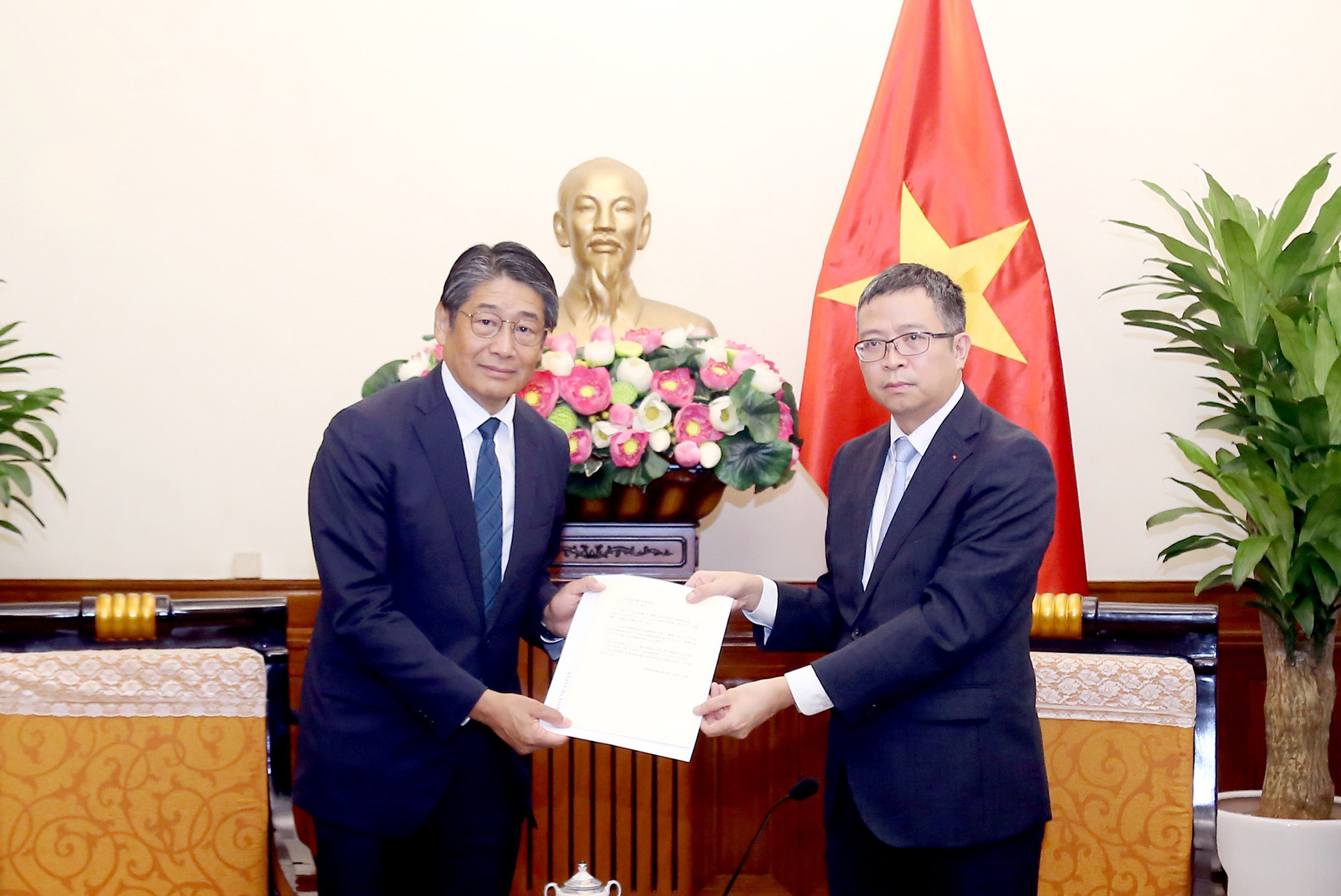 Hình ảnh