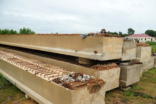 Nguyên nhân khiến cốt thép hoen gỉ trên con đường nghìn tỷ ở Thanh Hóa