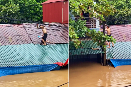 Thanh niên Yên Bái tháo vách, trèo mái nhà đưa thực phẩm cho hàng xóm chống lũ