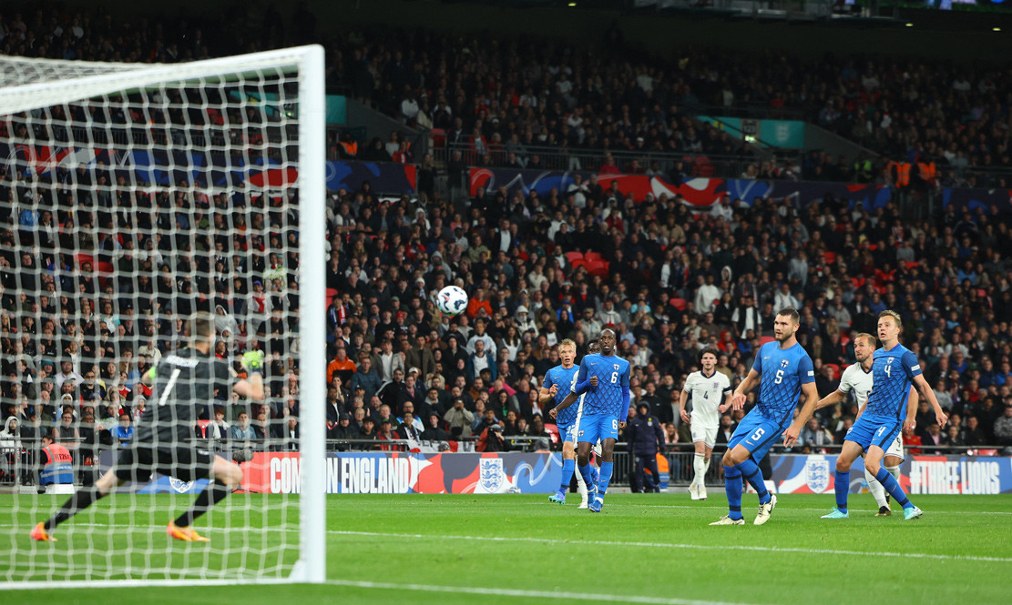 Harry Kane lập cú đúp, tuyển Anh thắng nhọc Phần Lan Tuyển Anh