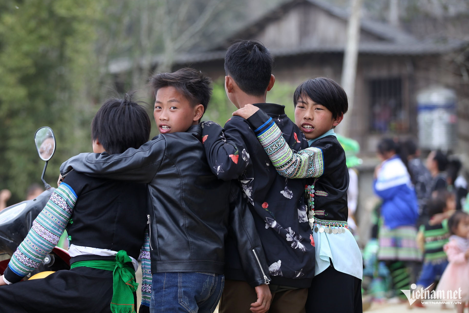 W-giam ngheo mien nui.jpg