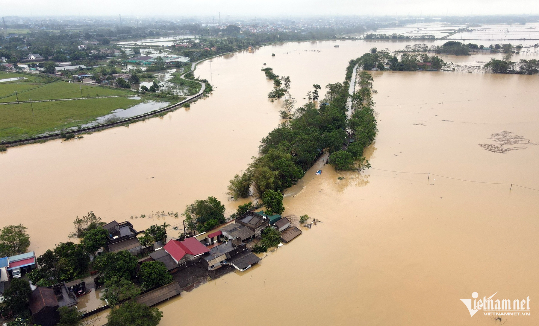 W-nam phuong tien 30.jpg
