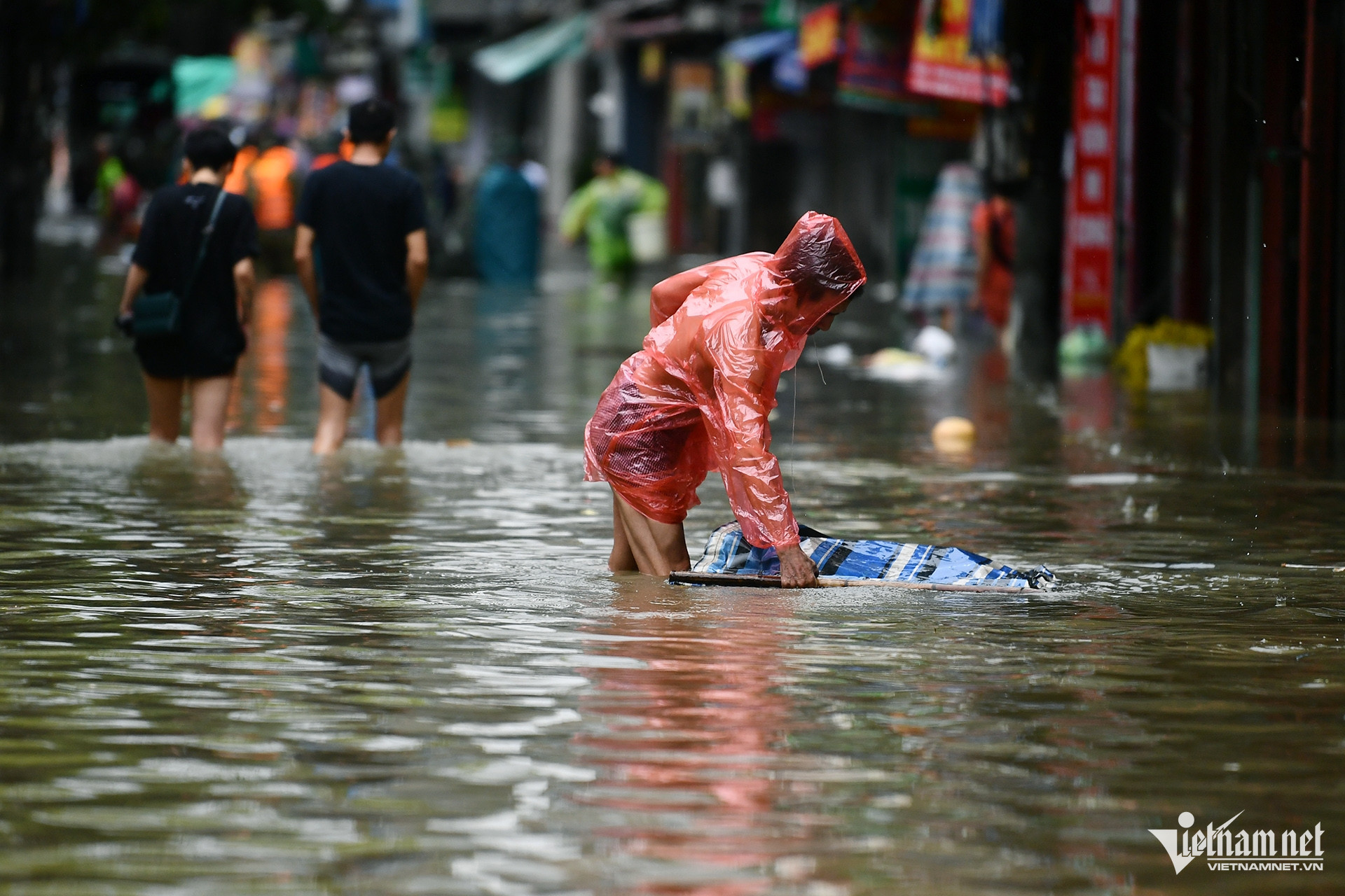 W-ngap hanoi_5.jpg