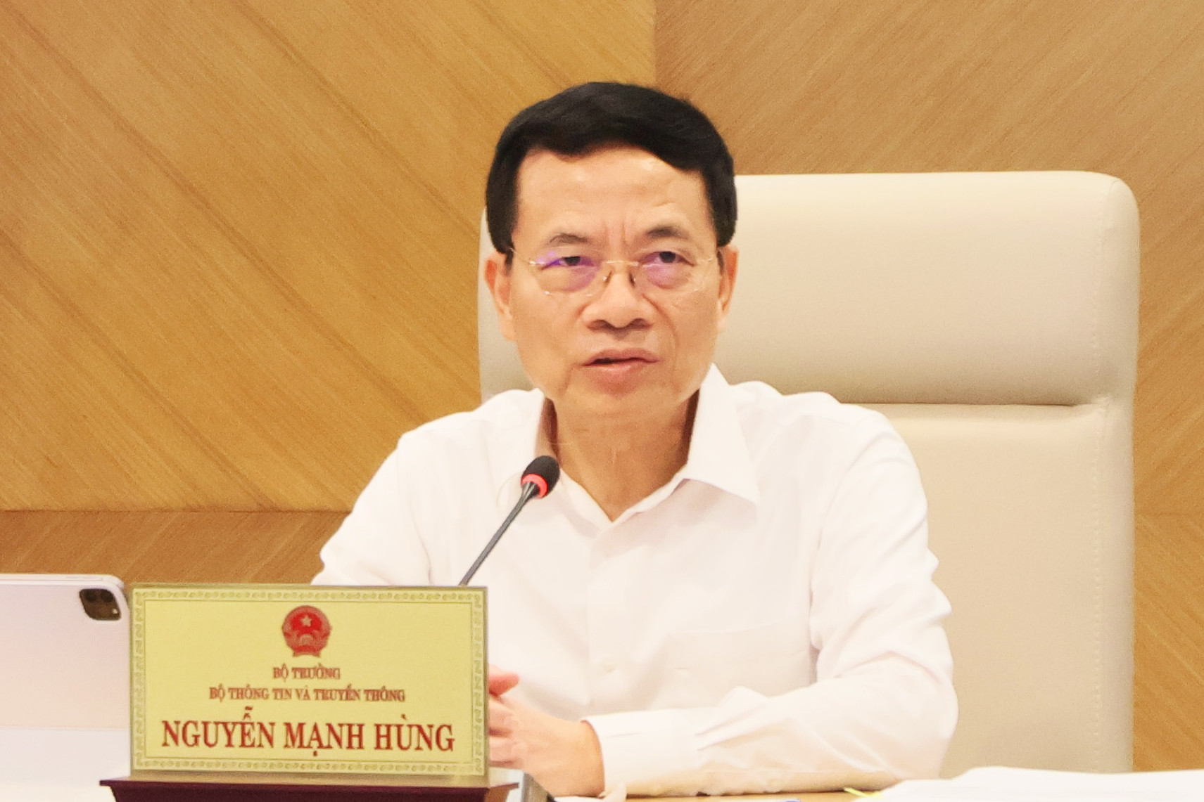 Bộ trưởng Nguyễn Mạnh Hùng_02.jpg