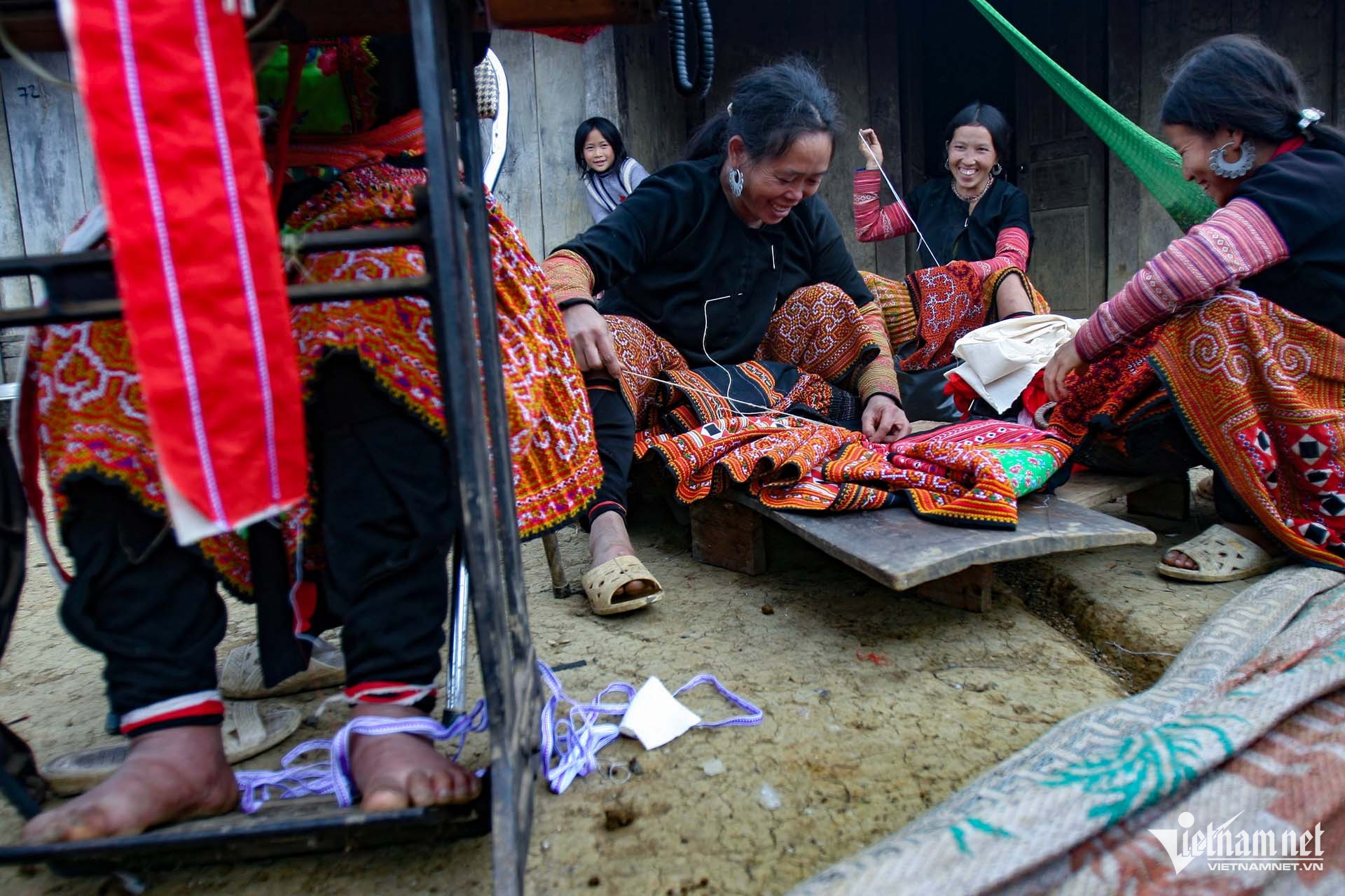 W-giam ngheo dan toc.jpg