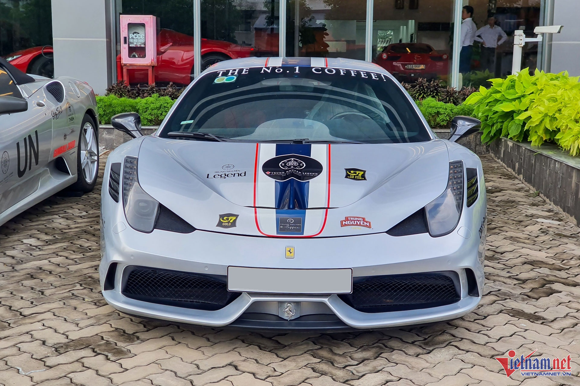 W-Trung Nguyen Ferrari Vietnamnet 8.jpg