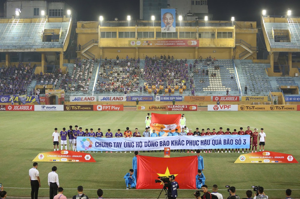 ha noi vs binh dinh 2.jpg