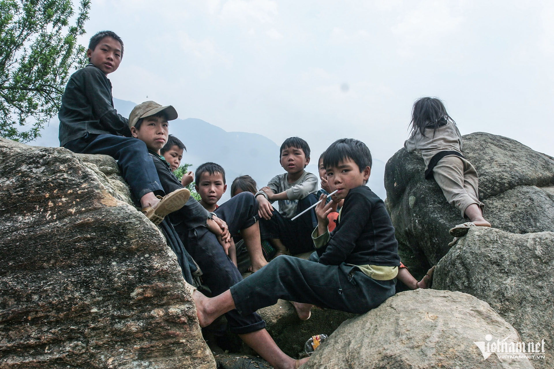 W-dan toc giam ngheo.jpg